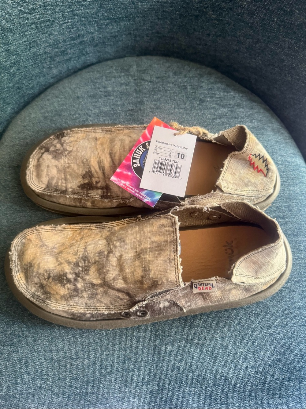Sanuk Men's Slip-On Loafers in Tan and Brown Tie-Dye - Picture 6 of 7